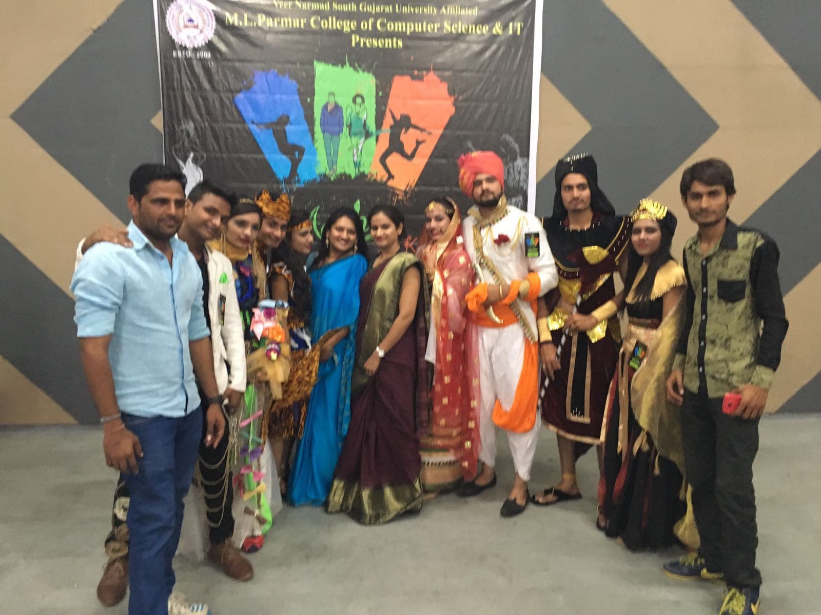 Ambaba Commerce College Surat Blood Donation photo 2